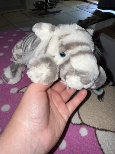 Jellycat little sacha snow - little,